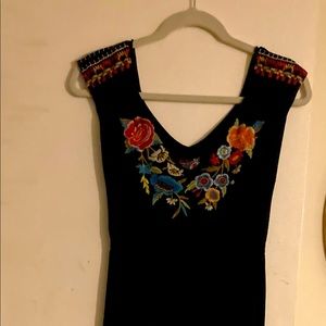 Johnny Was embroidered black short-sleeve dress